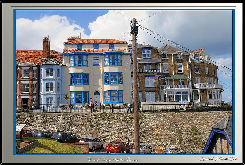 12mp-picture_frame copy.jpg - Nikon D300 - Holiday Cottages and Houses in Cromer Norfolk August 2008.